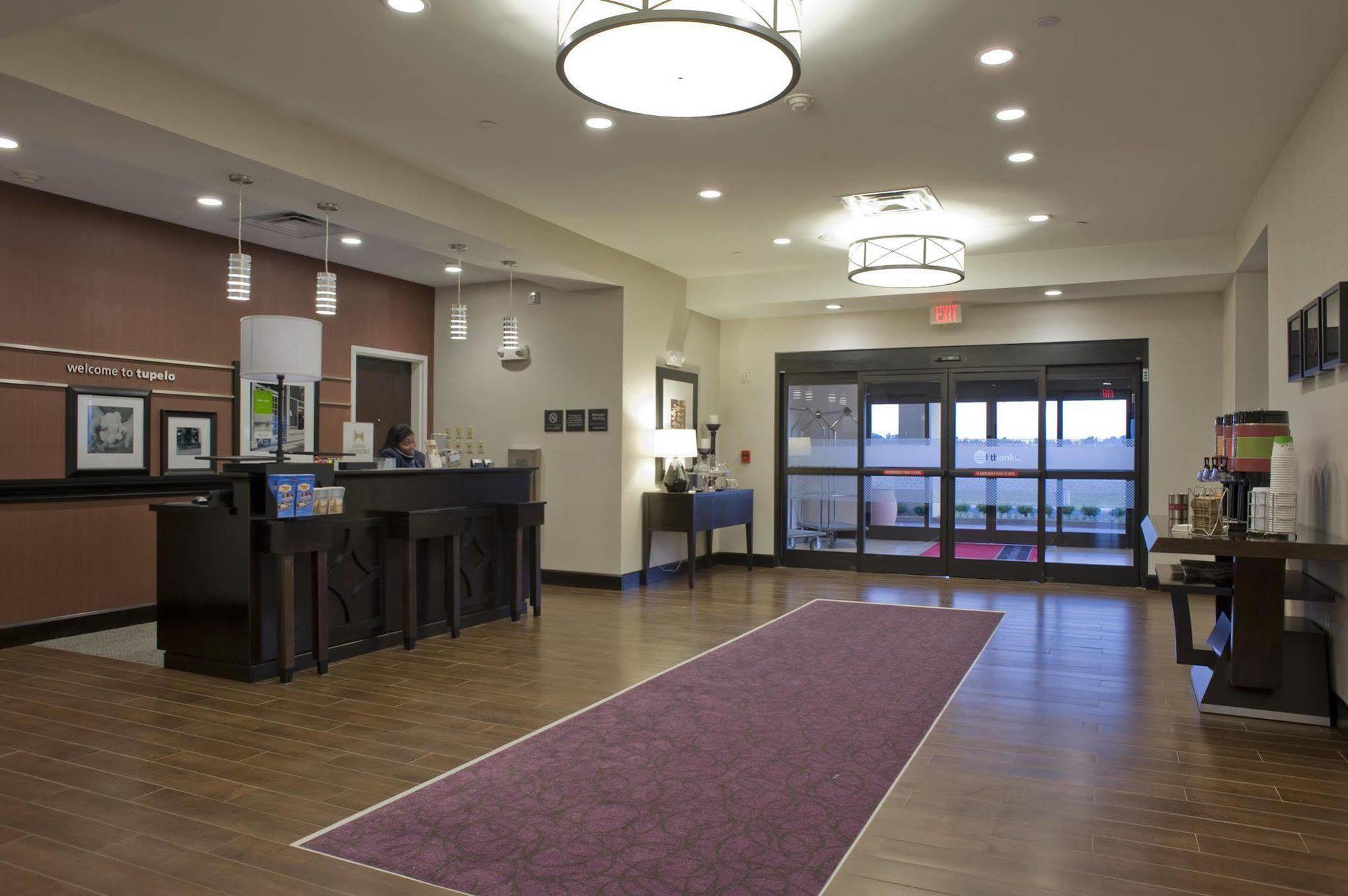Hampton Inn & Suites Tupelo/Barnes Crossing Exterior foto